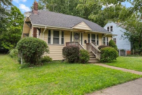 1745 Wayside Road Cleveland OH 44112