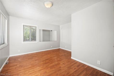 4190 Victory Boulevard Cleveland OH 44135