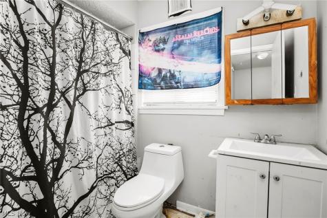 4190 Victory Boulevard Cleveland OH 44135
