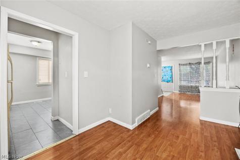 4190 Victory Boulevard Cleveland OH 44135