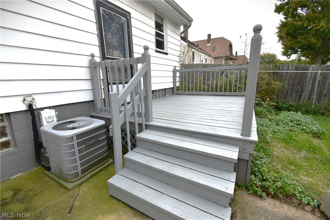 1576 Wakefield Avenue Poland OH 44514