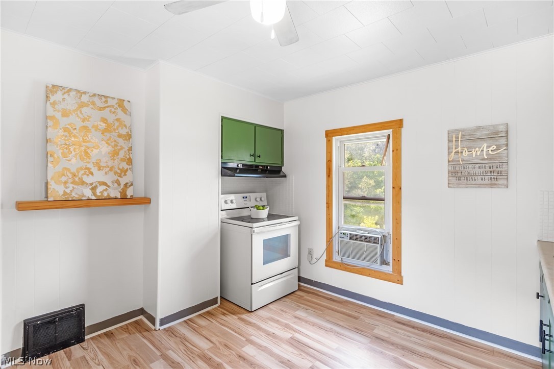 192 1st Street NE Barberton OH 44203