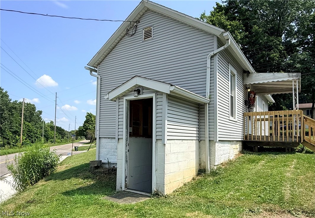 192 1st Street NE Barberton OH 44203