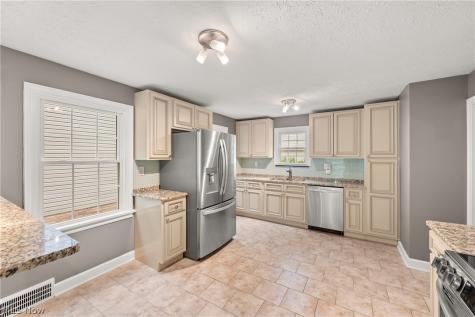4025 Meadowbrook Boulevard University Heights OH 44118
