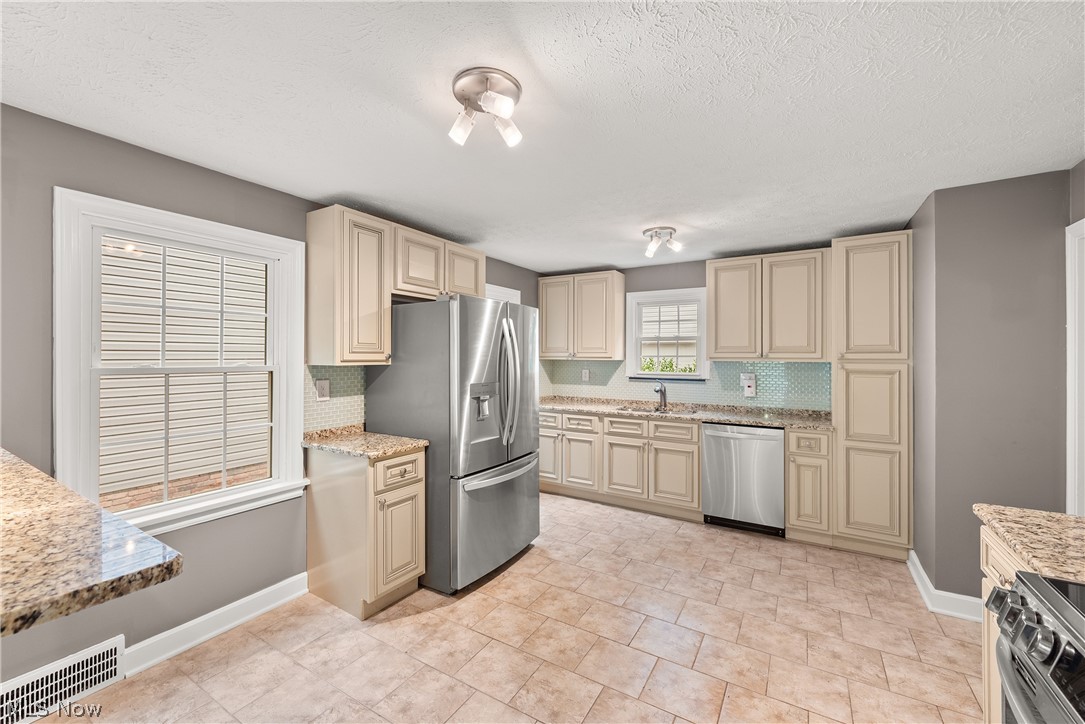 4025 Meadowbrook Boulevard University Heights OH 44118