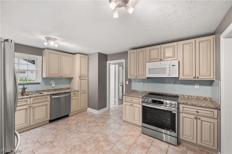 4025 Meadowbrook Boulevard University Heights OH 44118
