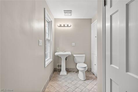 4025 Meadowbrook Boulevard University Heights OH 44118