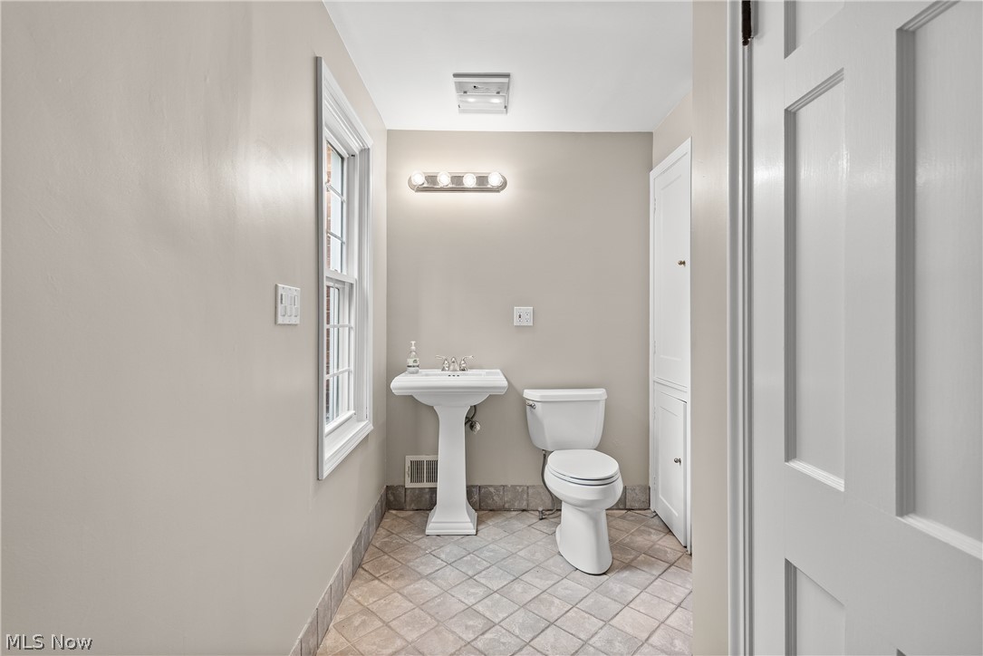 4025 Meadowbrook Boulevard University Heights OH 44118