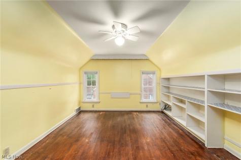 4025 Meadowbrook Boulevard University Heights OH 44118