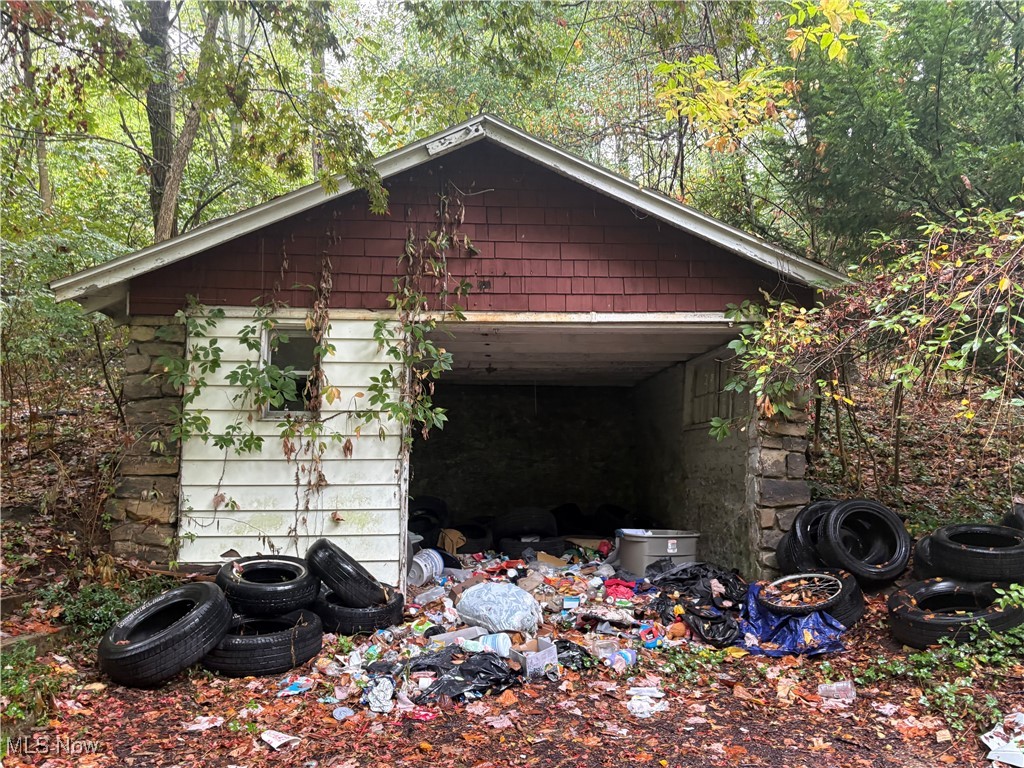 737 Vernon Odom Boulevard Akron OH 44307