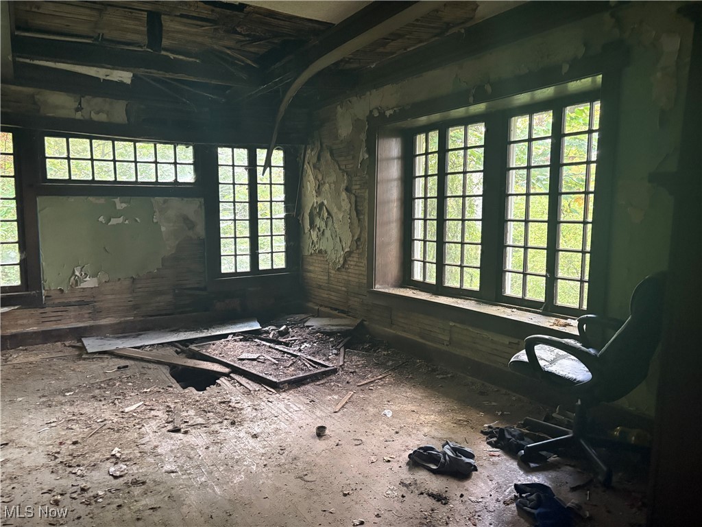 737 Vernon Odom Boulevard Akron OH 44307