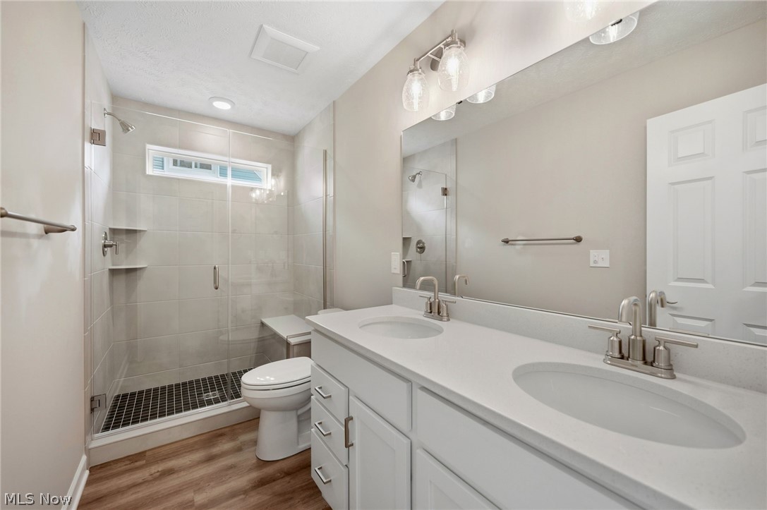 2311 E 100th Street Cleveland OH 44106