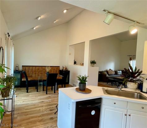 38445 Westminster Lane Willoughby OH 44094
