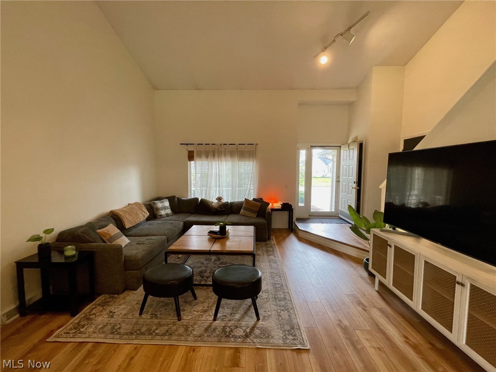 38445 Westminster Lane Willoughby OH 44094