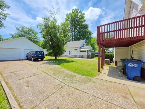 3909 Burger Avenue Cleveland OH 44109