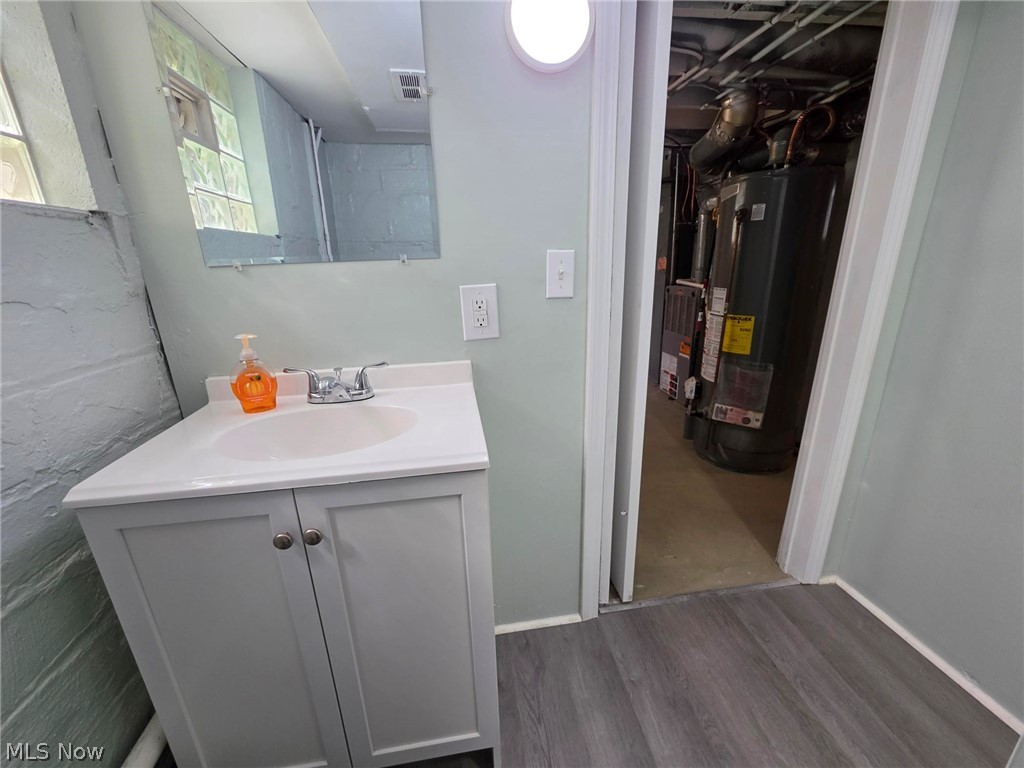 3909 Burger Avenue Cleveland OH 44109