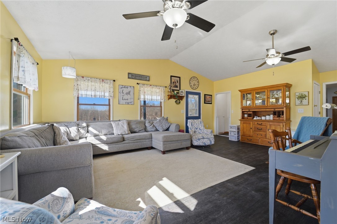 2932 Sexton Road Geneva OH 44041