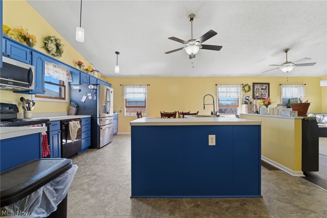2932 Sexton Road Geneva OH 44041