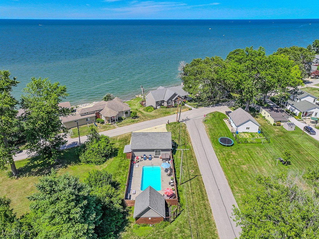 Mentor OH, 9385 Headlands Road