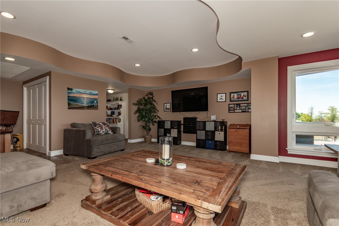 9385 Headlands Road Mentor OH 44060