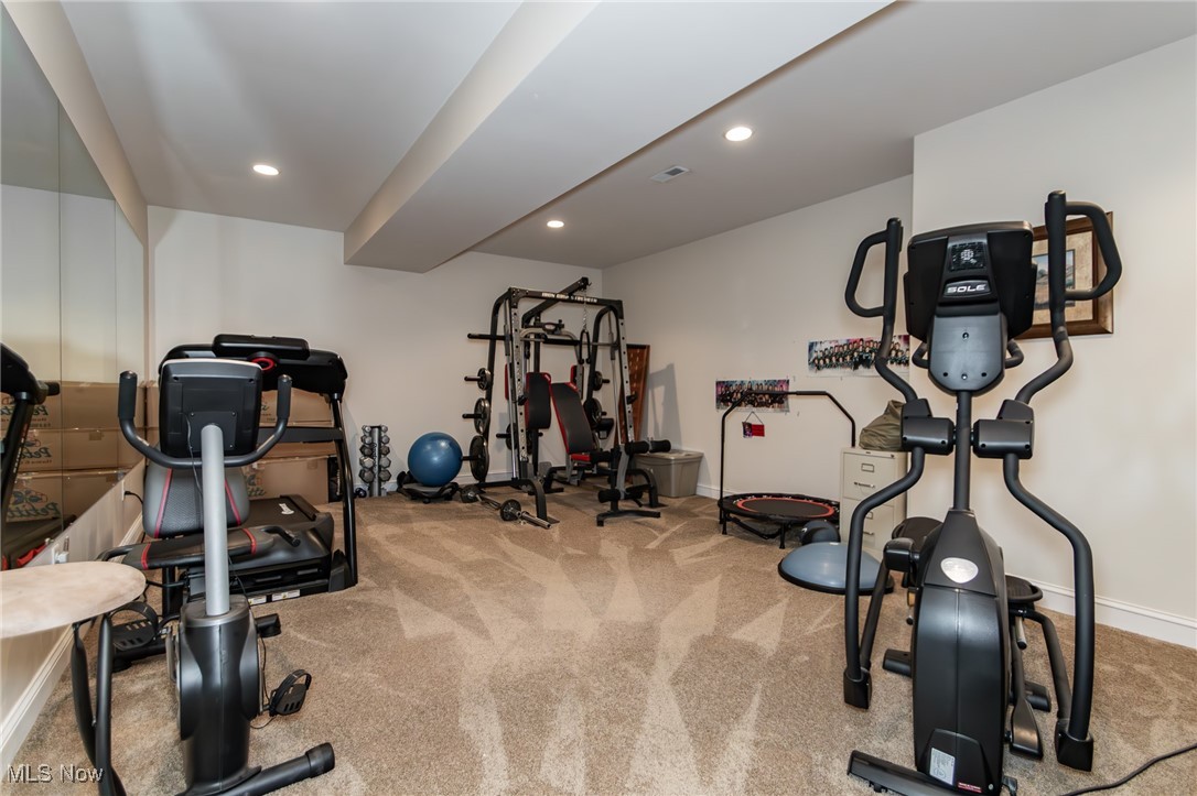 9385 Headlands Road Mentor OH 44060