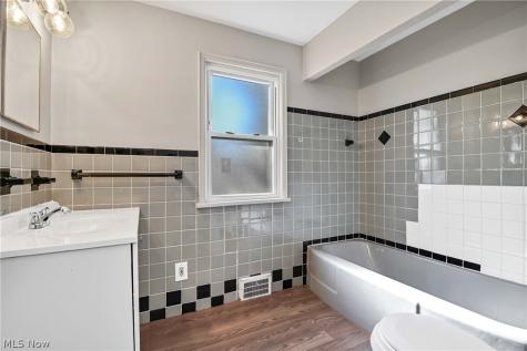 3840 Berkeley Road Cleveland Heights OH 44118