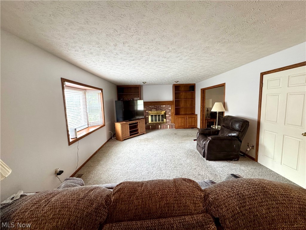 6385 Harbor Drive NW Canton OH 44718