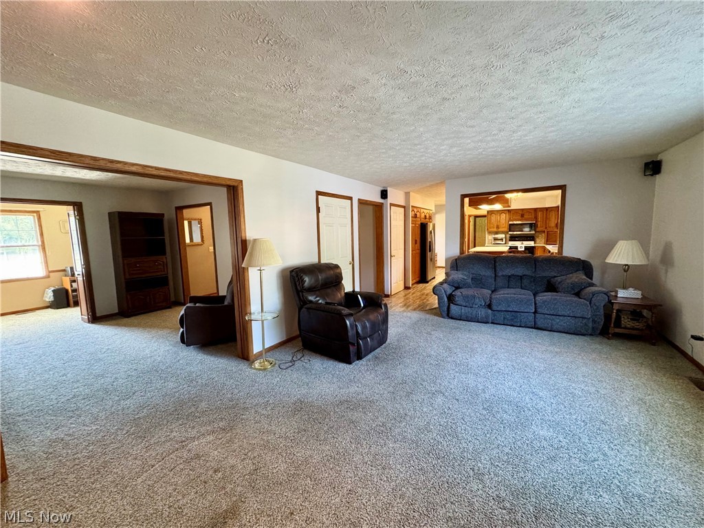 6385 Harbor Drive NW Canton OH 44718