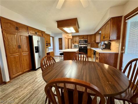 6385 Harbor Drive NW Canton OH 44718