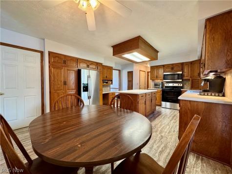6385 Harbor Drive NW Canton OH 44718