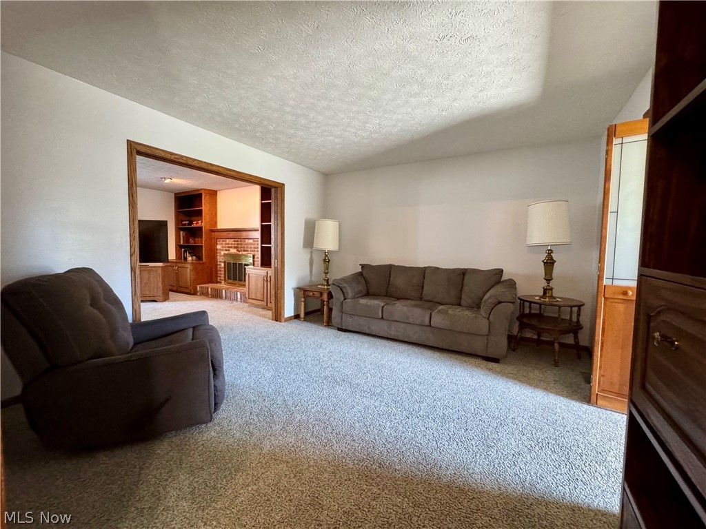 6385 Harbor Drive NW Canton OH 44718