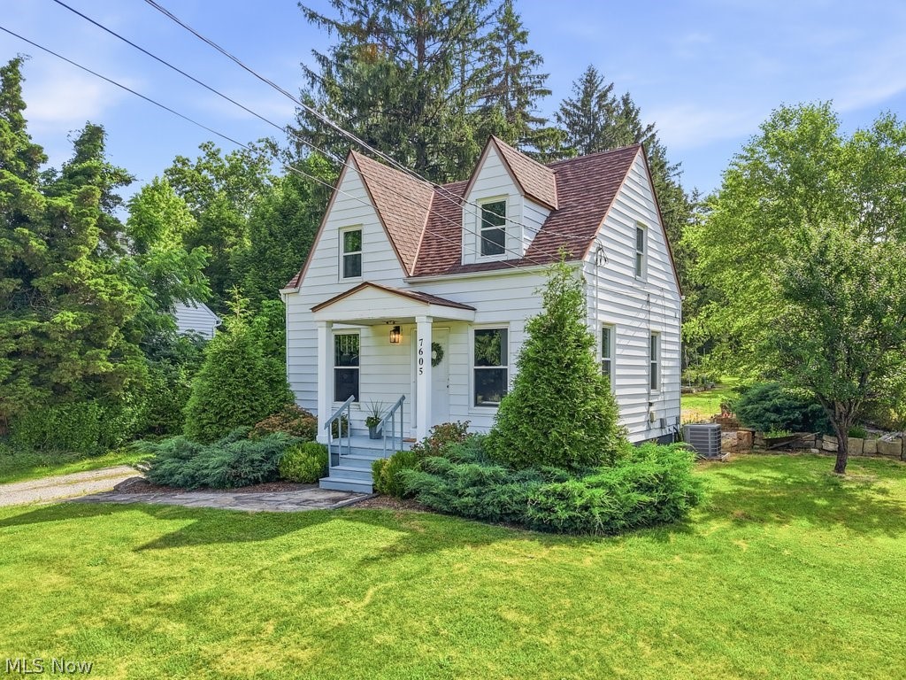 7605 Macedonia Road Oakwood Village OH 44146