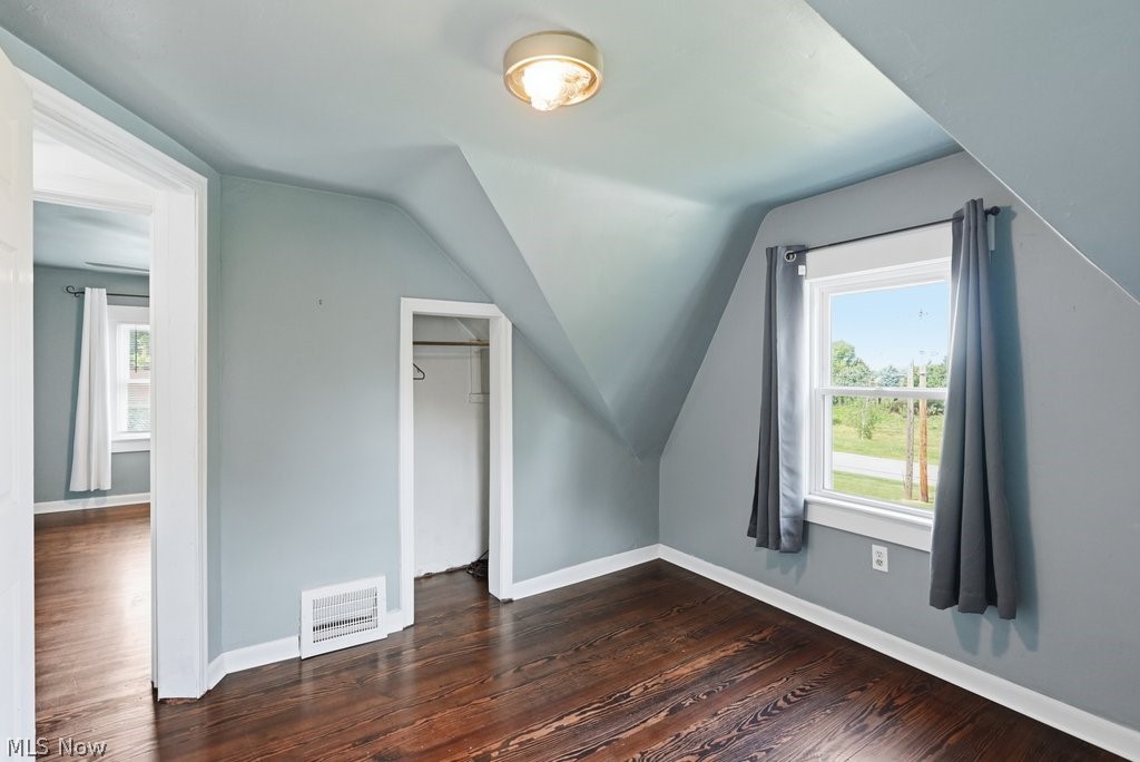 7605 Macedonia Road Oakwood Village OH 44146