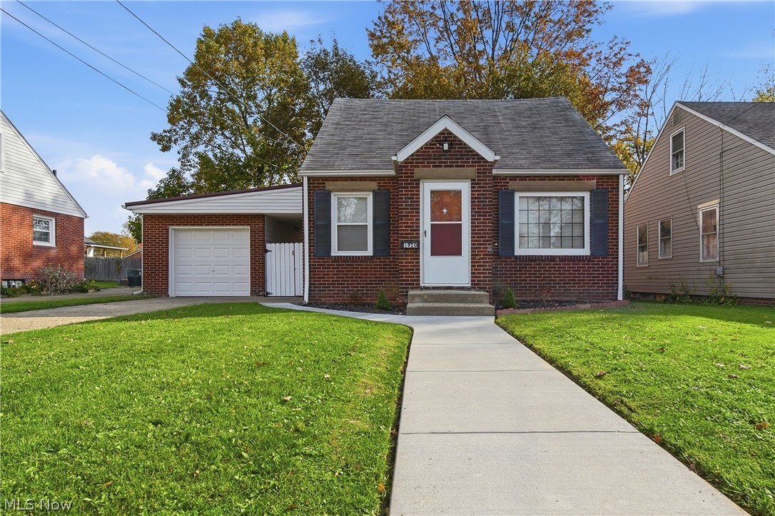 1920 Gibbs Avenue NE Canton OH 44714