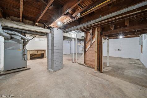 1920 Gibbs Avenue NE Canton OH 44714