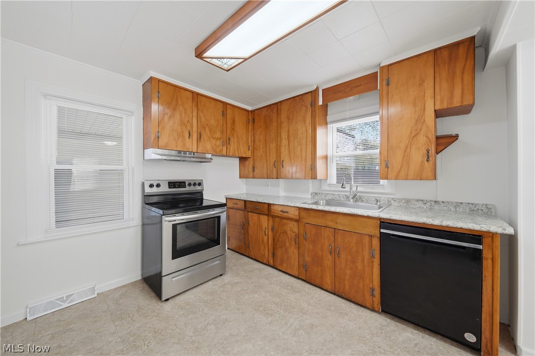 1920 Gibbs Avenue NE Canton OH 44714