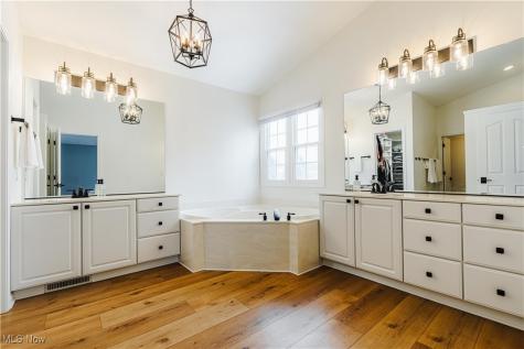 649 Continental Drive Northfield OH 44067