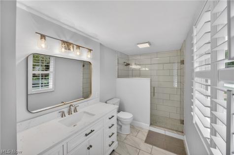 5640 Gibson Court Hudson OH 44236