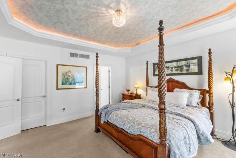 847 Heron Lakes Circle Cuyahoga Falls OH 44223
