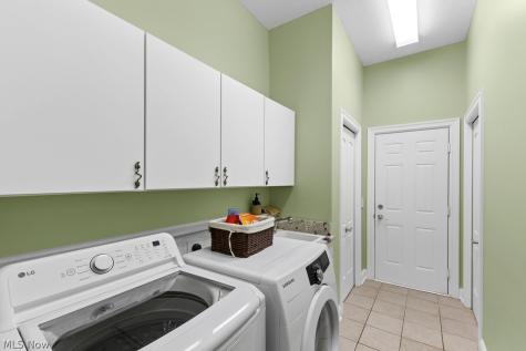 847 Heron Lakes Circle Cuyahoga Falls OH 44223