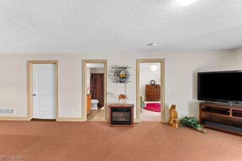 847 Heron Lakes Circle Cuyahoga Falls OH 44223