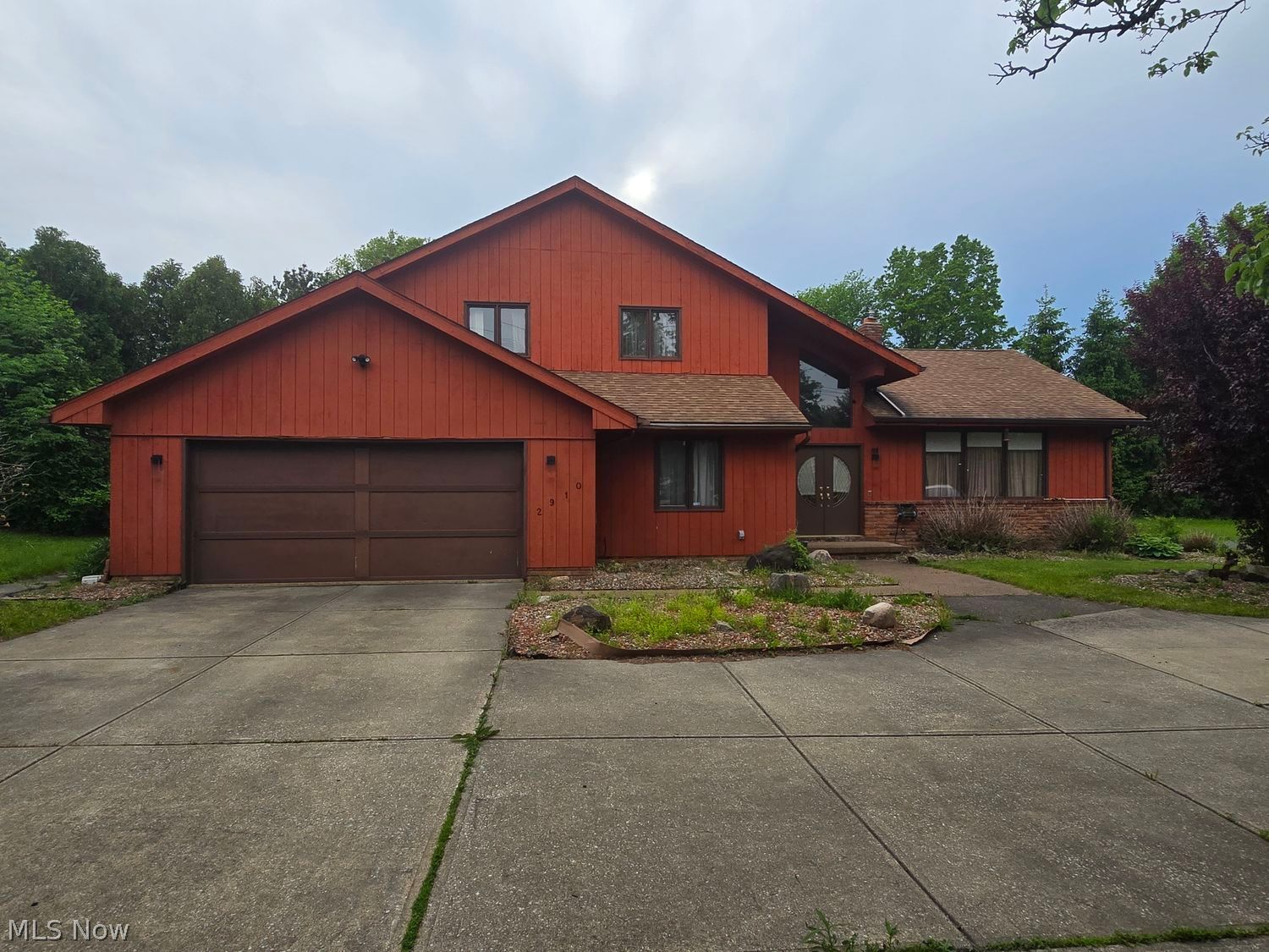 2910 Richmond Road Beachwood OH 44122