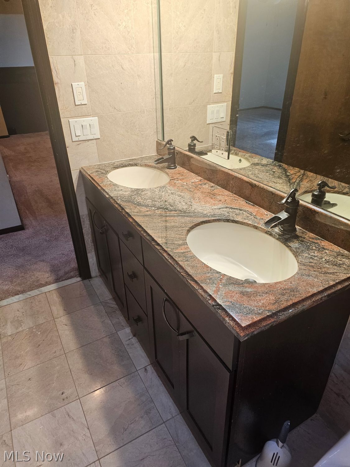 2910 Richmond Road Beachwood OH 44122