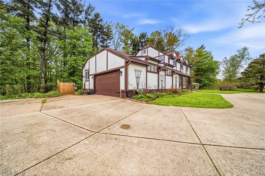 6453 Old Woods Road Ashtabula OH 44004