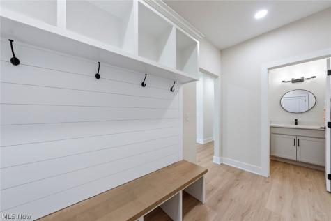 362 Oakmoor Avenue Bay Village OH 44140