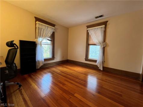 514 Warren Street Marietta OH 45750