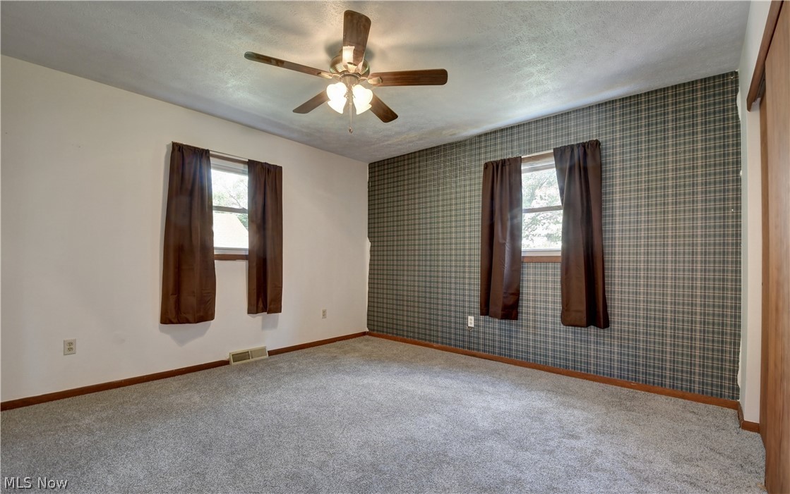 4216 Schumacher Hollow Road SE New Philadelphia OH 44663