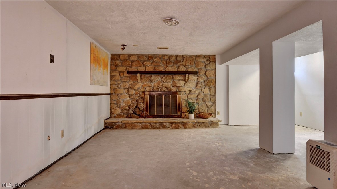4216 Schumacher Hollow Road SE New Philadelphia OH 44663