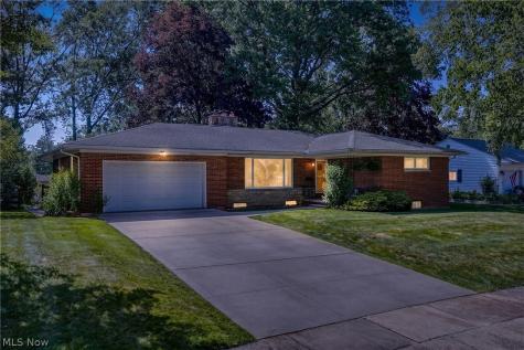 2588 17th Street Cuyahoga Falls OH 44223