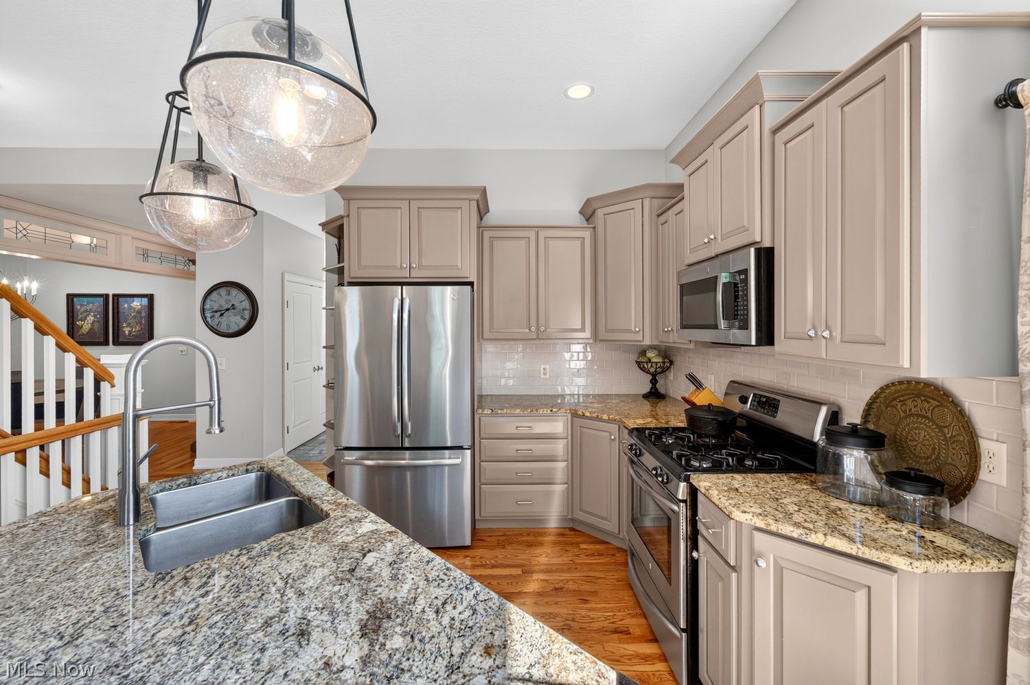 32042 Handford Boulevard Avon Lake OH 44012